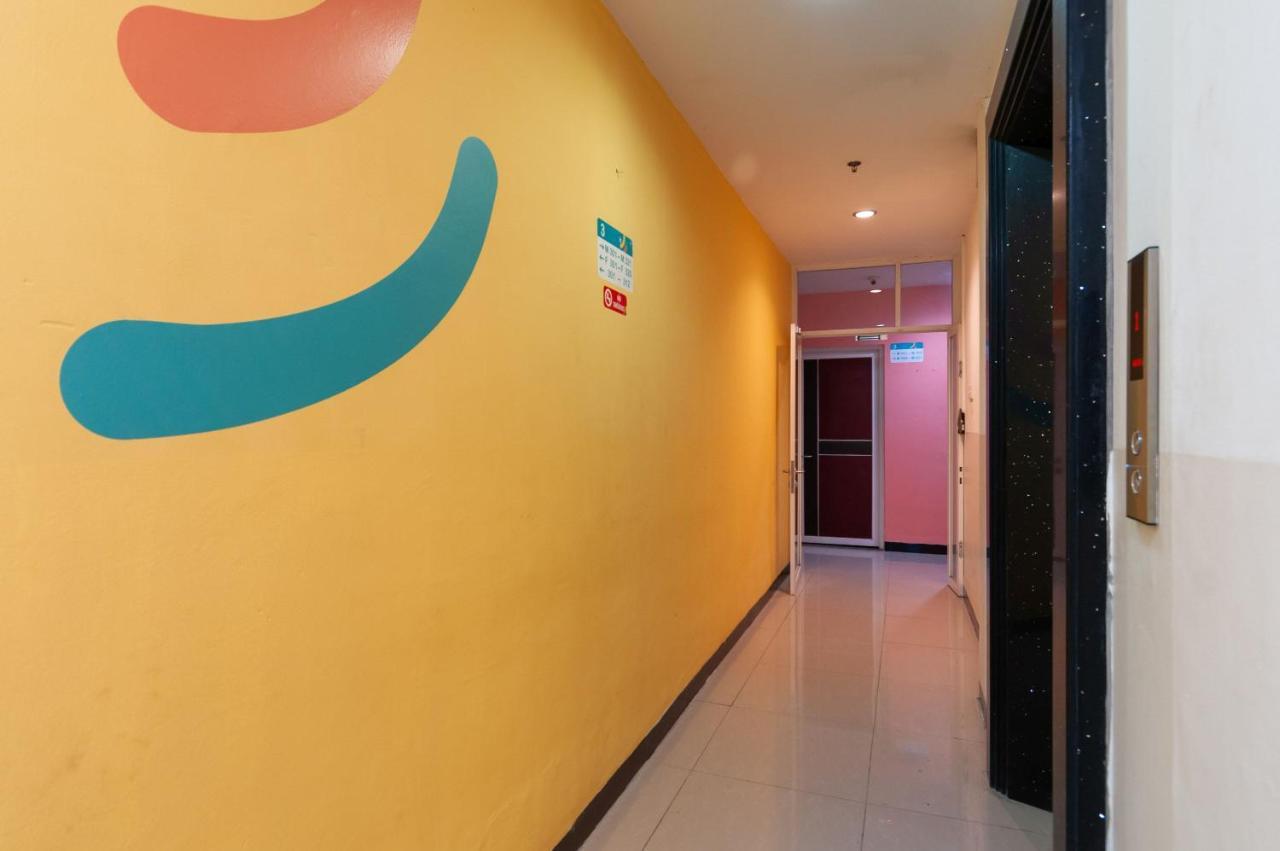 Sans Hotel Finest Medan Exterior foto